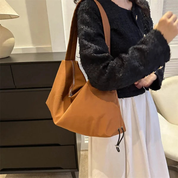 cn-11134301-7r98o-lp0ijp4uk1988e.webp Tote Bag Shoulder Commuter Bag